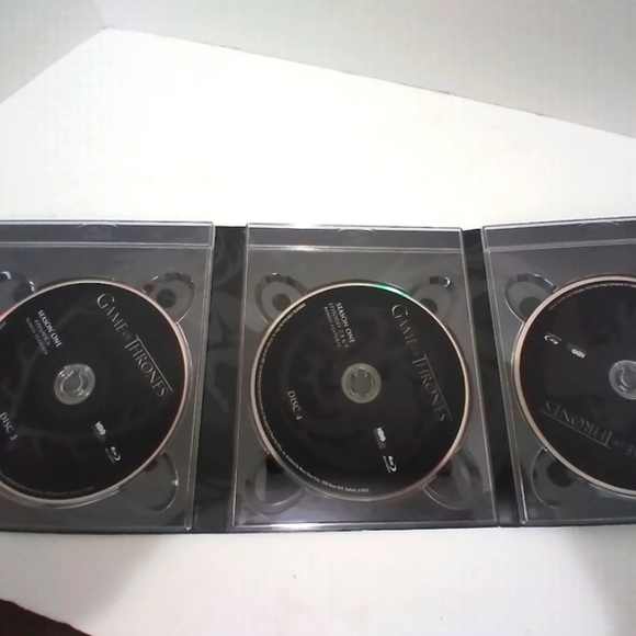 Game of Thrones, first season blue-ray box disc set - Picture 6 of 7